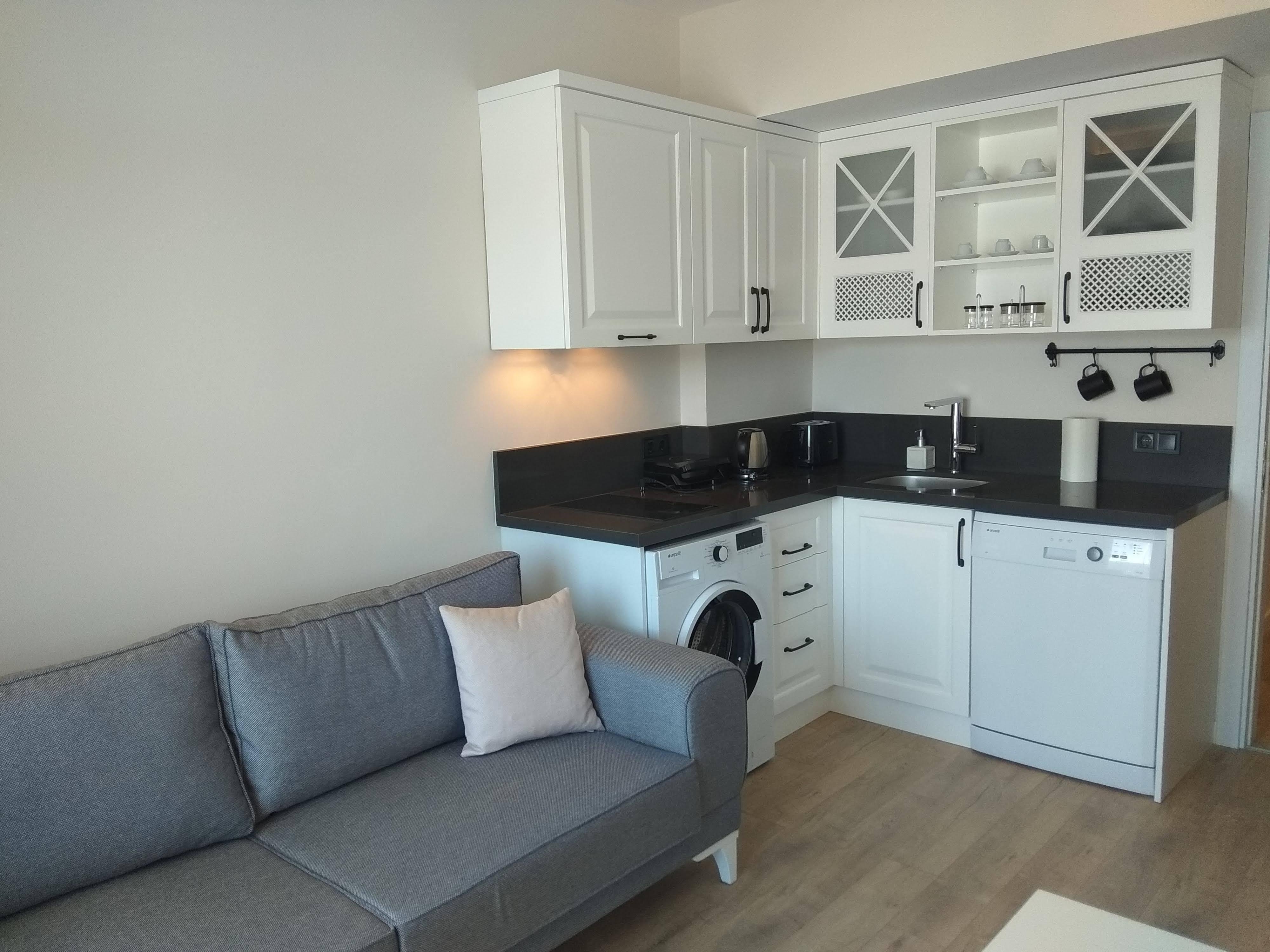 Ece Marina Suites Fethiye Bagian luar foto