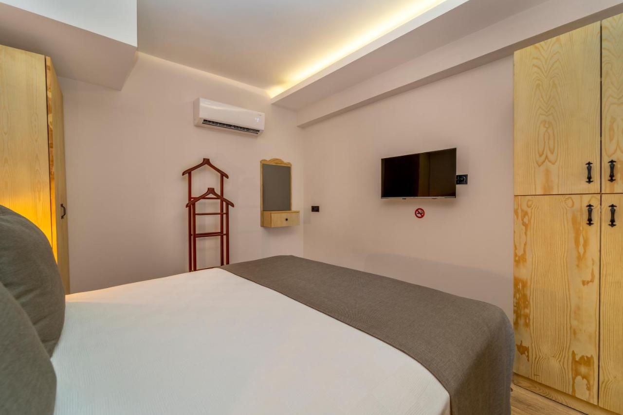 Ece Marina Suites Fethiye Bagian luar foto