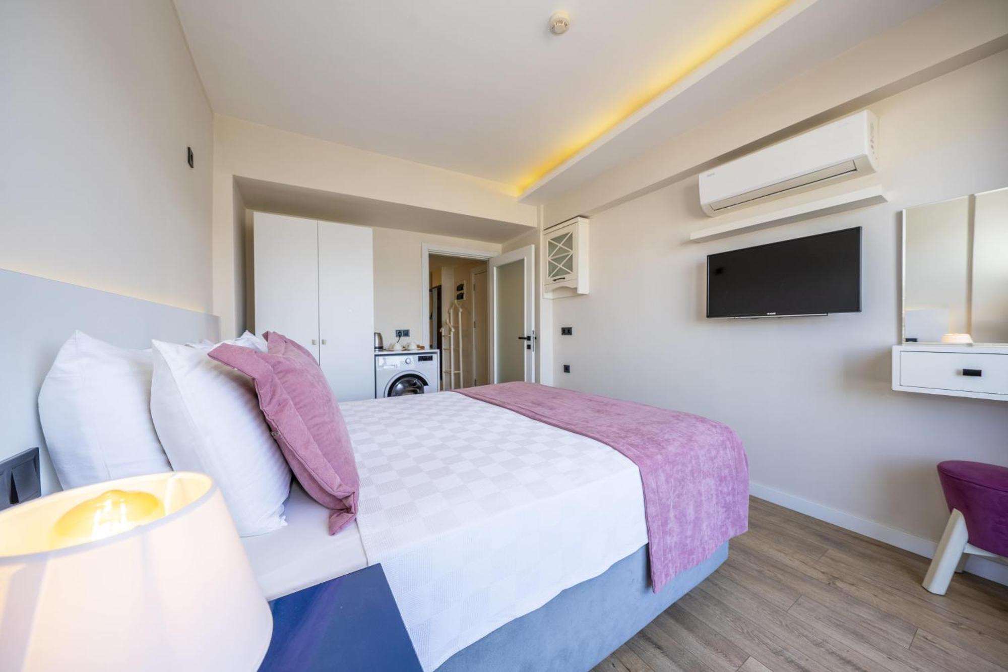 Ece Marina Suites Fethiye Bagian luar foto