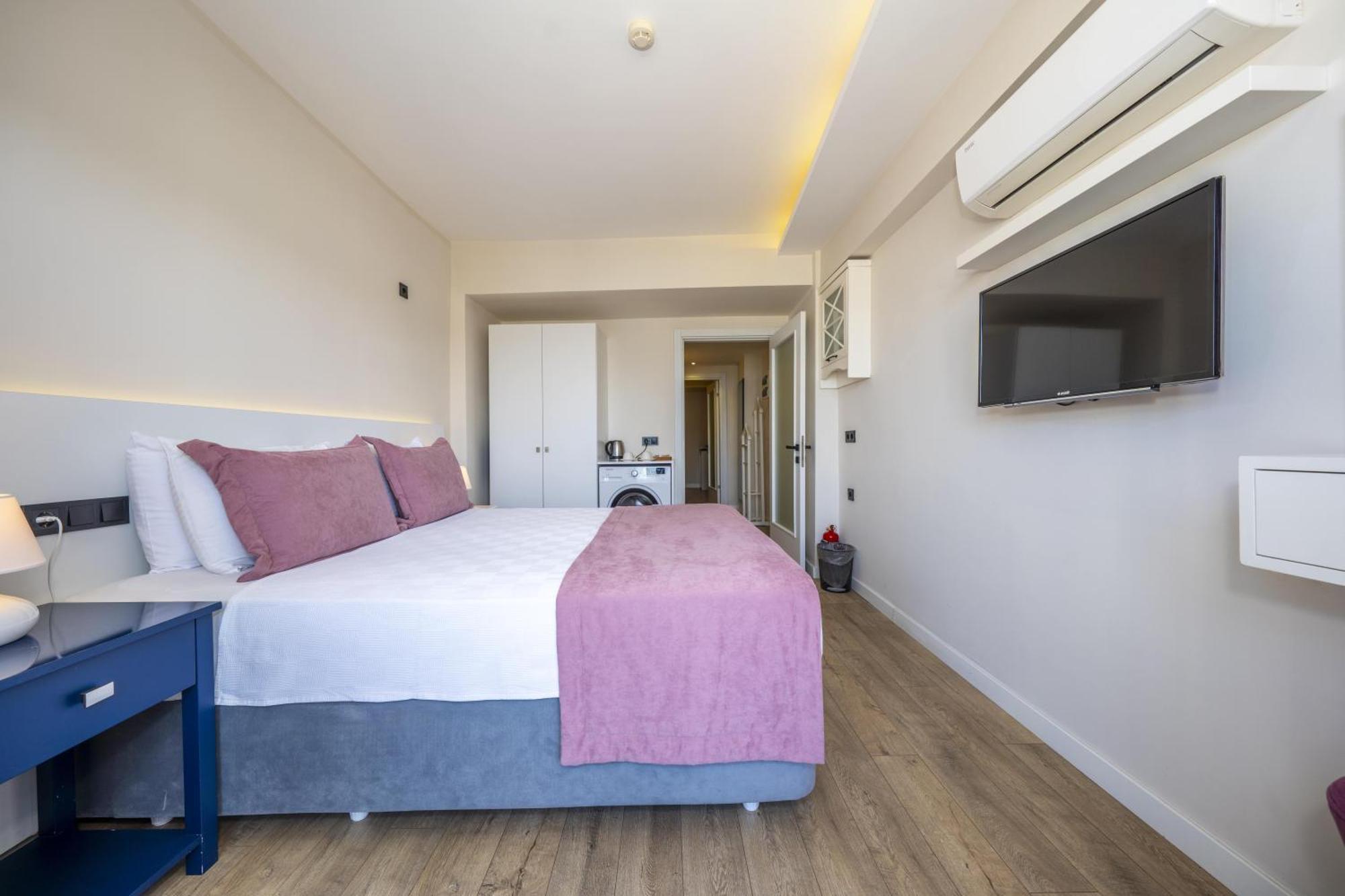 Ece Marina Suites Fethiye Bagian luar foto