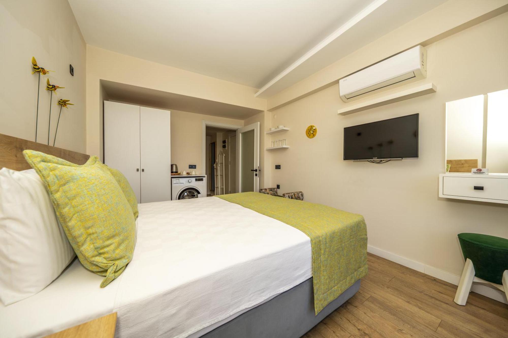 Ece Marina Suites Fethiye Bagian luar foto