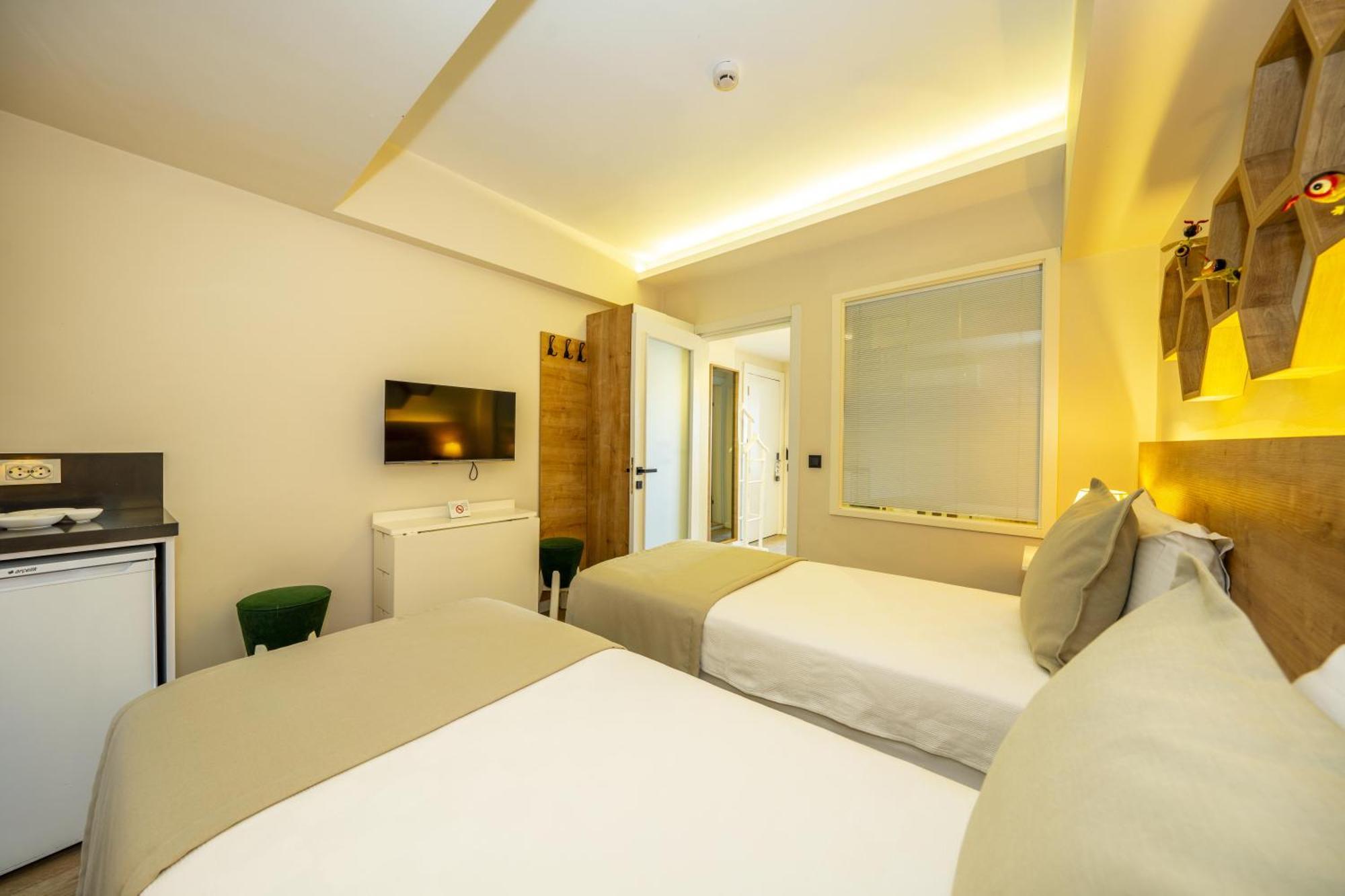 Ece Marina Suites Fethiye Bagian luar foto