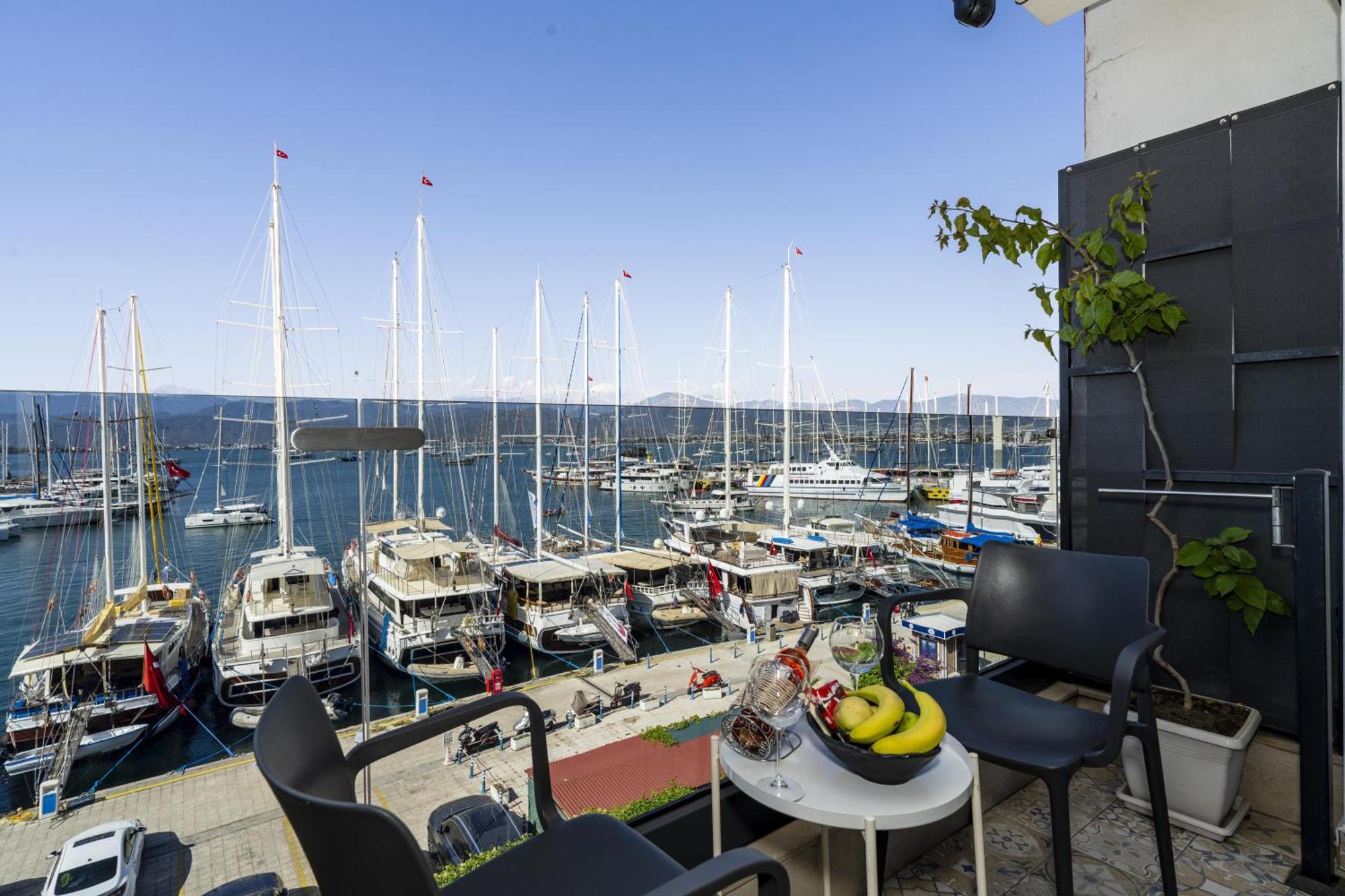 Ece Marina Suites Fethiye Bagian luar foto